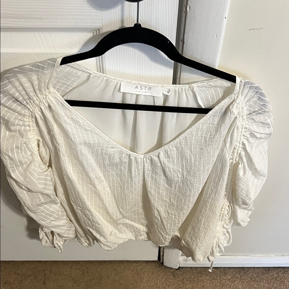 ASTR Cream Textured Blouse